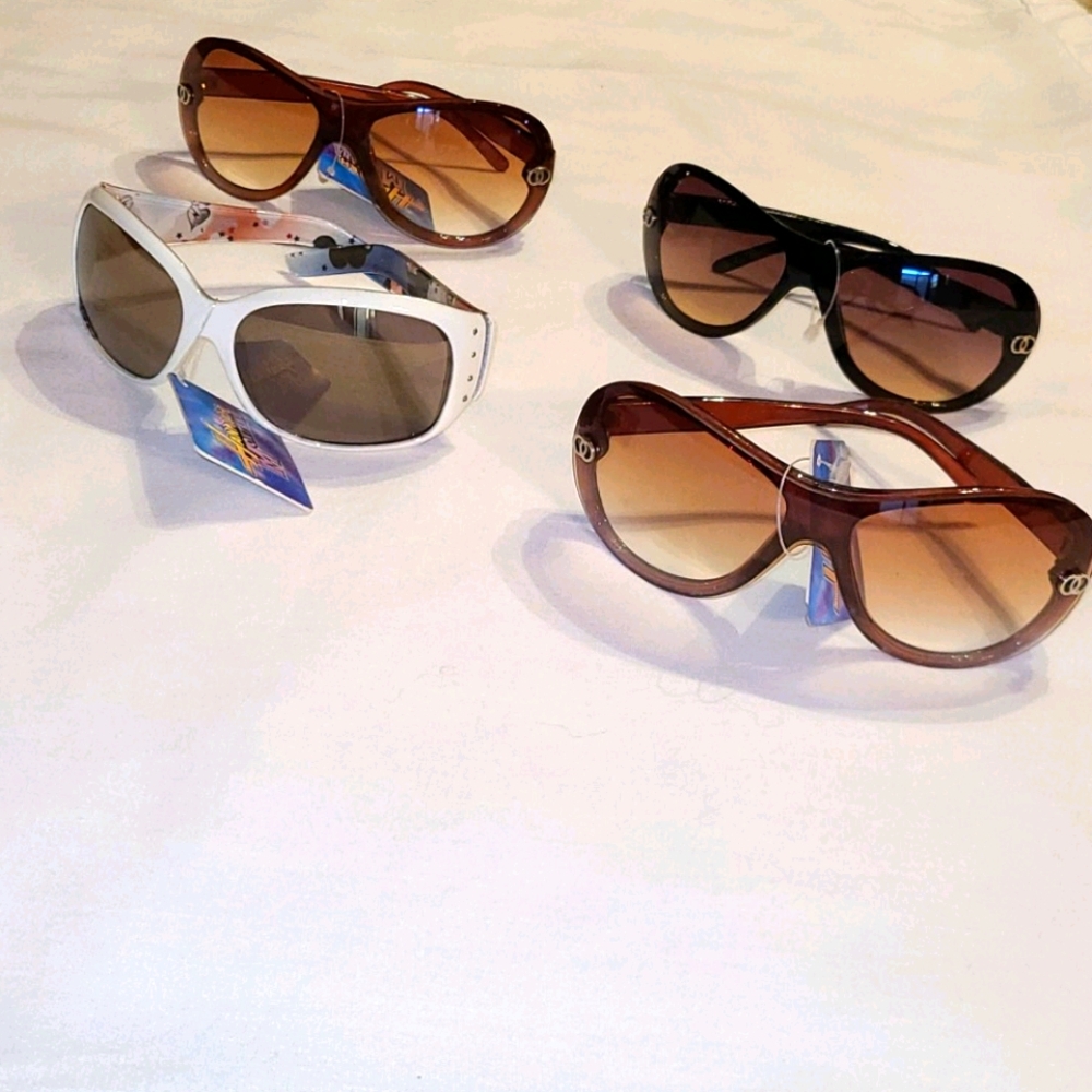 Disney Hannah Montana Sunglasses  4 pair NWT